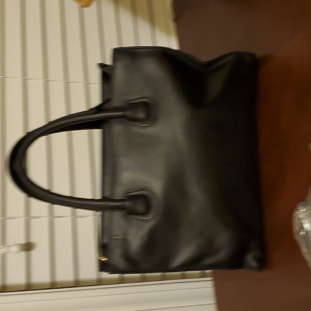 Kaari Blue - image 2